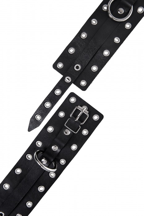 Черные кожаные однослойные оковы с люверсами - Pecado - купить с доставкой в Таганроге